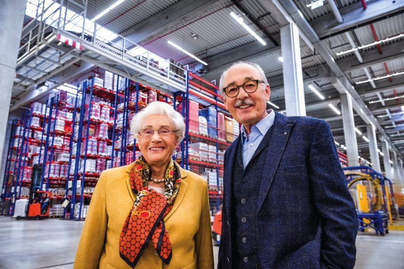 Hildegard Remmers und Gerd-Dieter Sieverding wurden für ihr unternehmerisches Lebenswerk geehrt; Quelle: Foto Hölzen / Gerald Lampe.